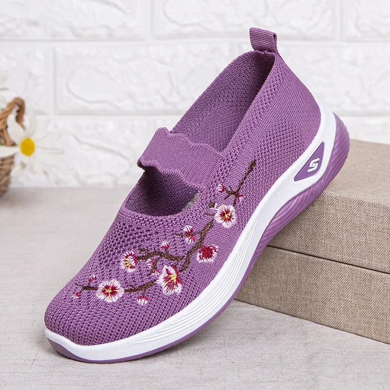 Women's Breathable Chunky Sole Sneakers