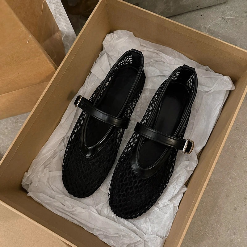 Women's Cut-Out Mary Jane Flats
