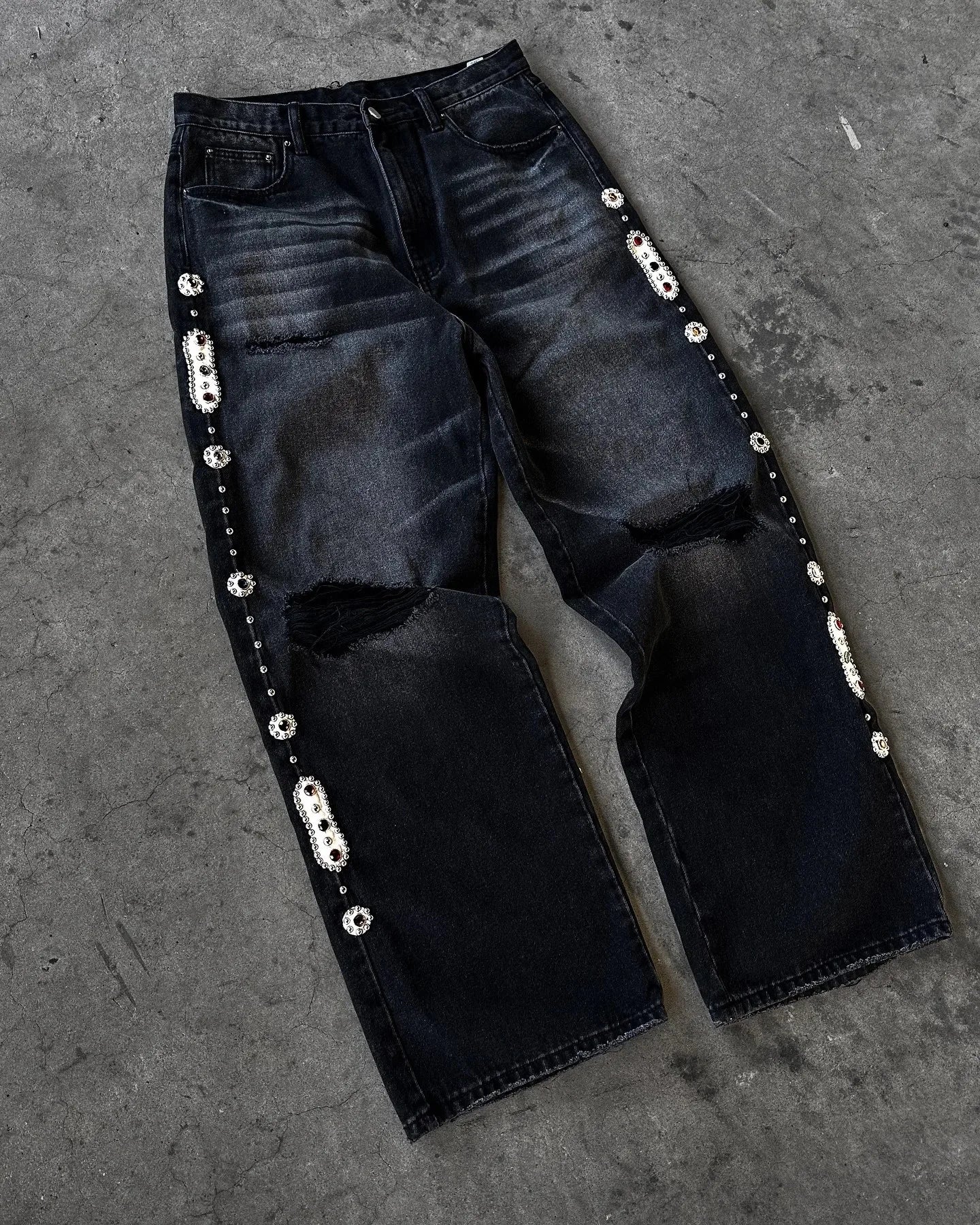 Women's Gothic Embroidered Flared Y2K Jeans