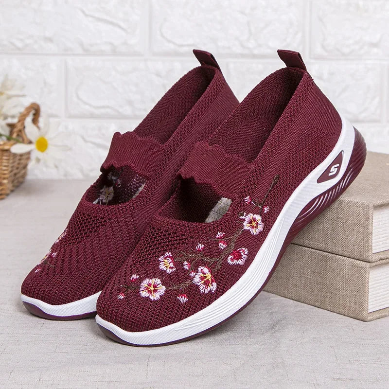 Women's Breathable Chunky Sole Sneakers