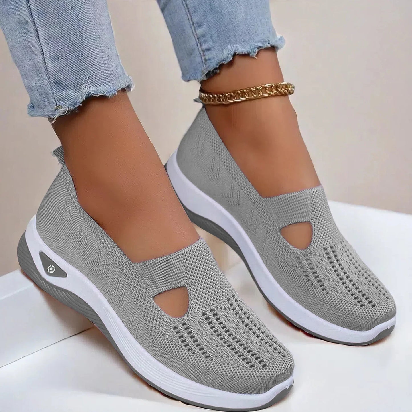 Women's Breathable Non-Slip Walking Shoes