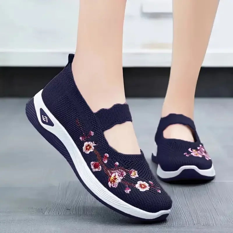 Women's Breathable Chunky Sole Sneakers