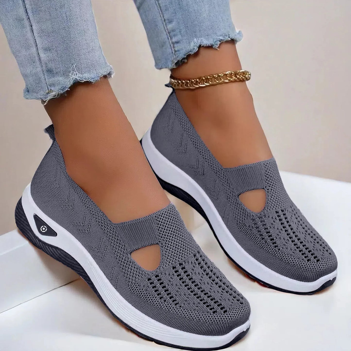 Women's Breathable Non-Slip Walking Shoes