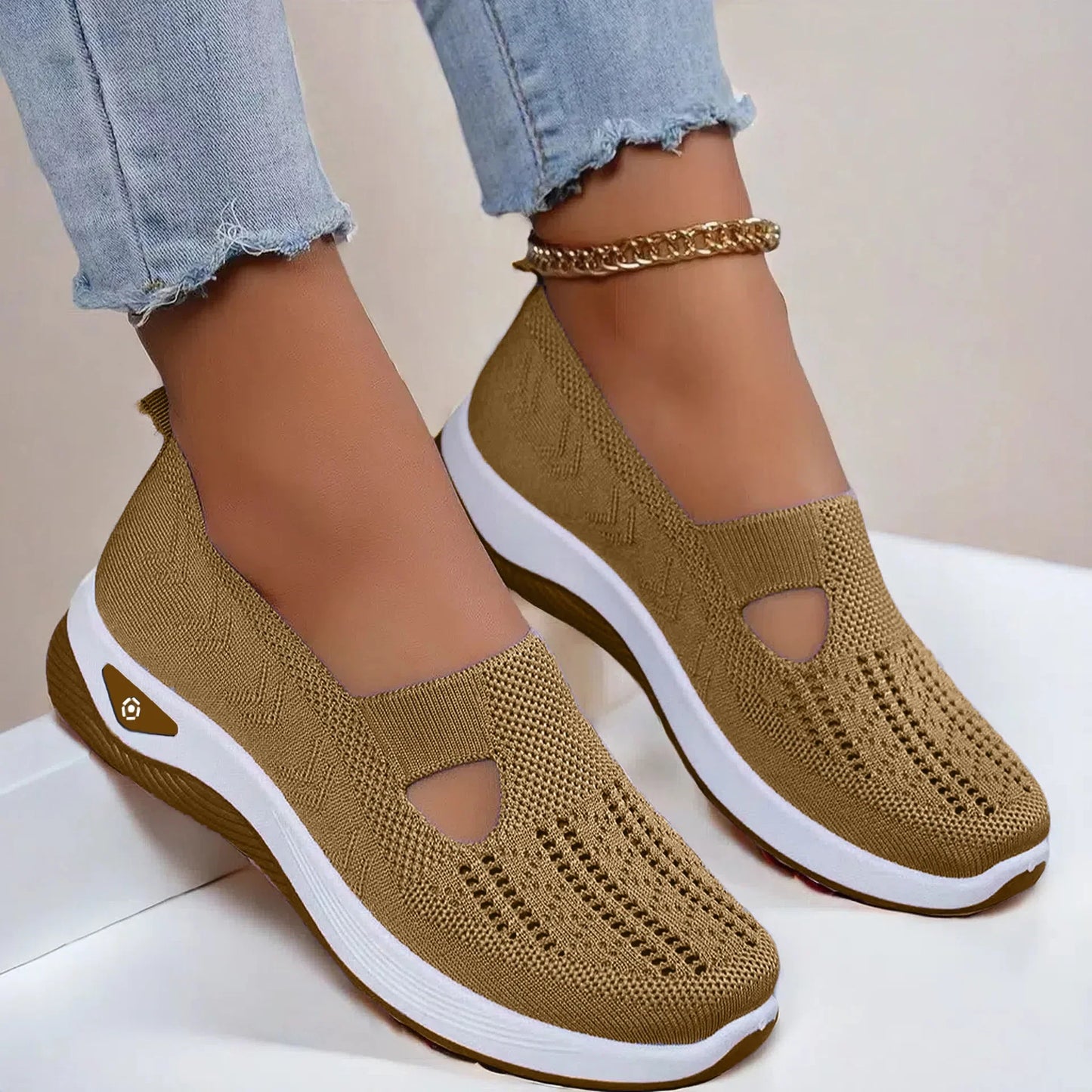 Women's Breathable Non-Slip Walking Shoes