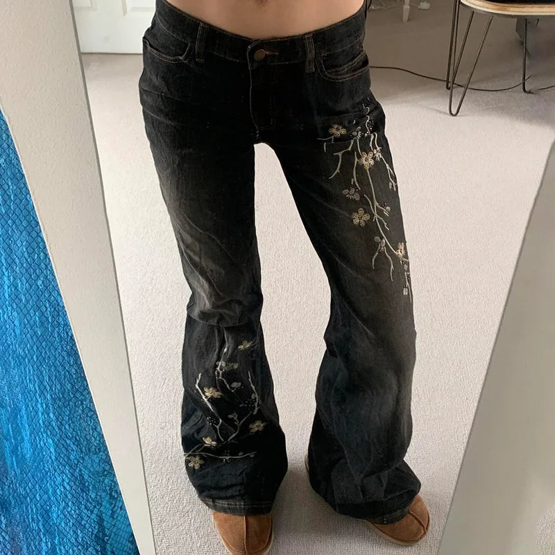 Women's Floral Embroidered Y2K Flared Jeans