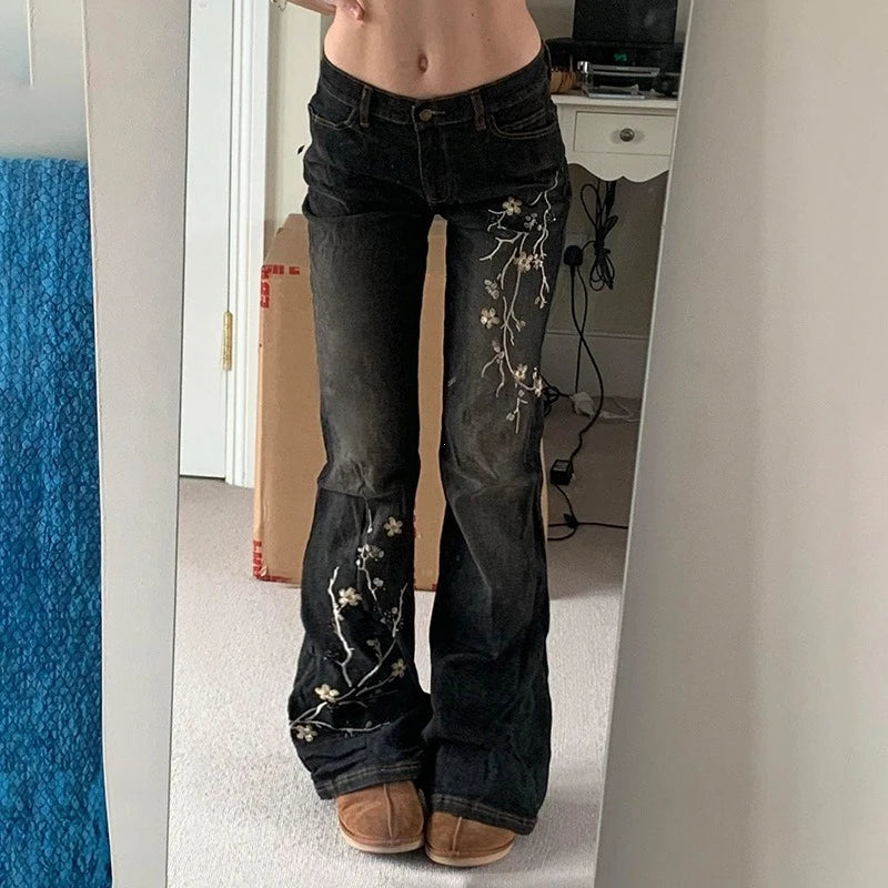 Women's Floral Embroidered Y2K Flared Jeans